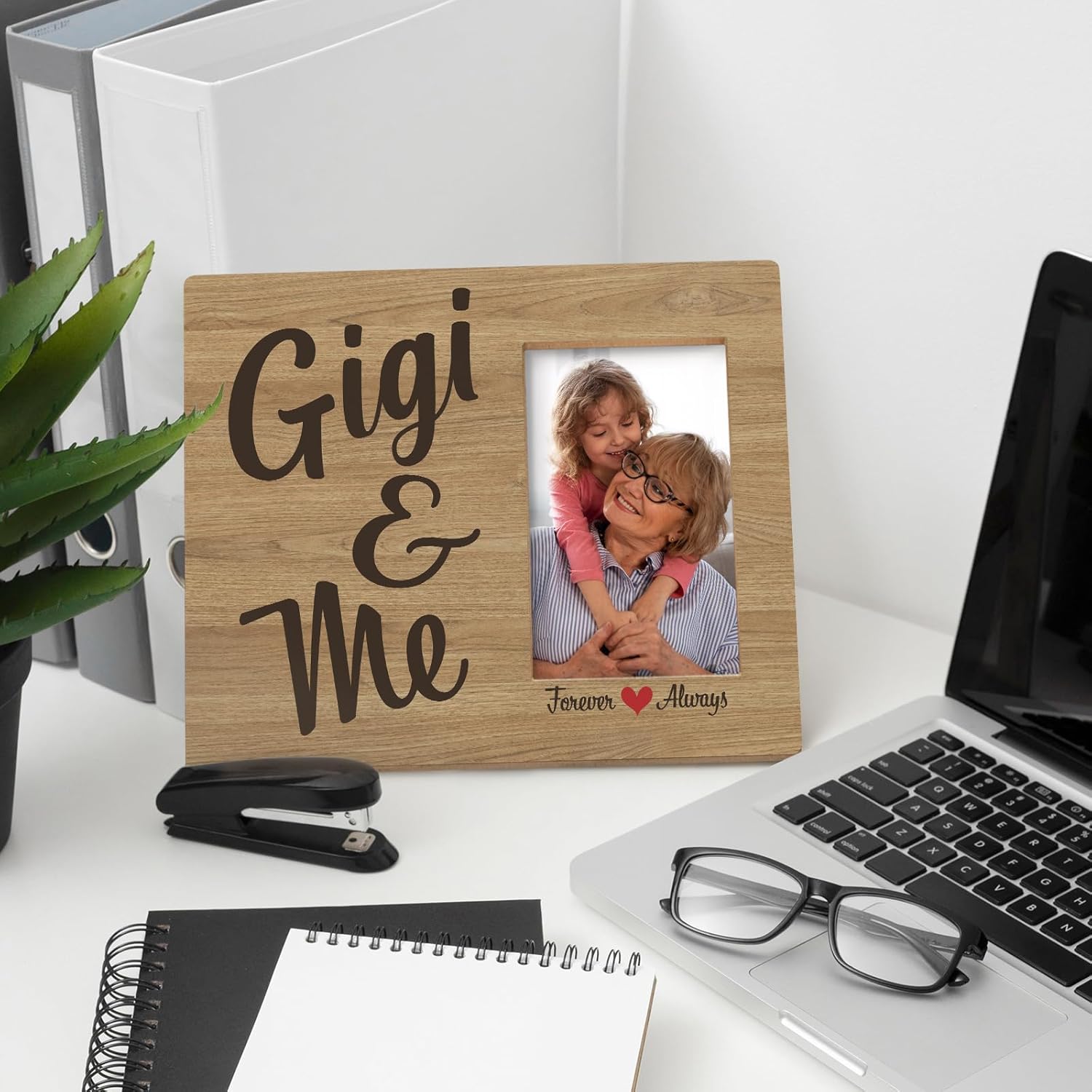 Gigi and Me Picture Frame, Gigi Gifts for Grandma, Grandma Birthday Mothers Grandparents Day Gifts, Grandkids Photo Frame, Grandma Grandparents Grandchildren Wood Picture Frames for 4x6 Photo - Image 5