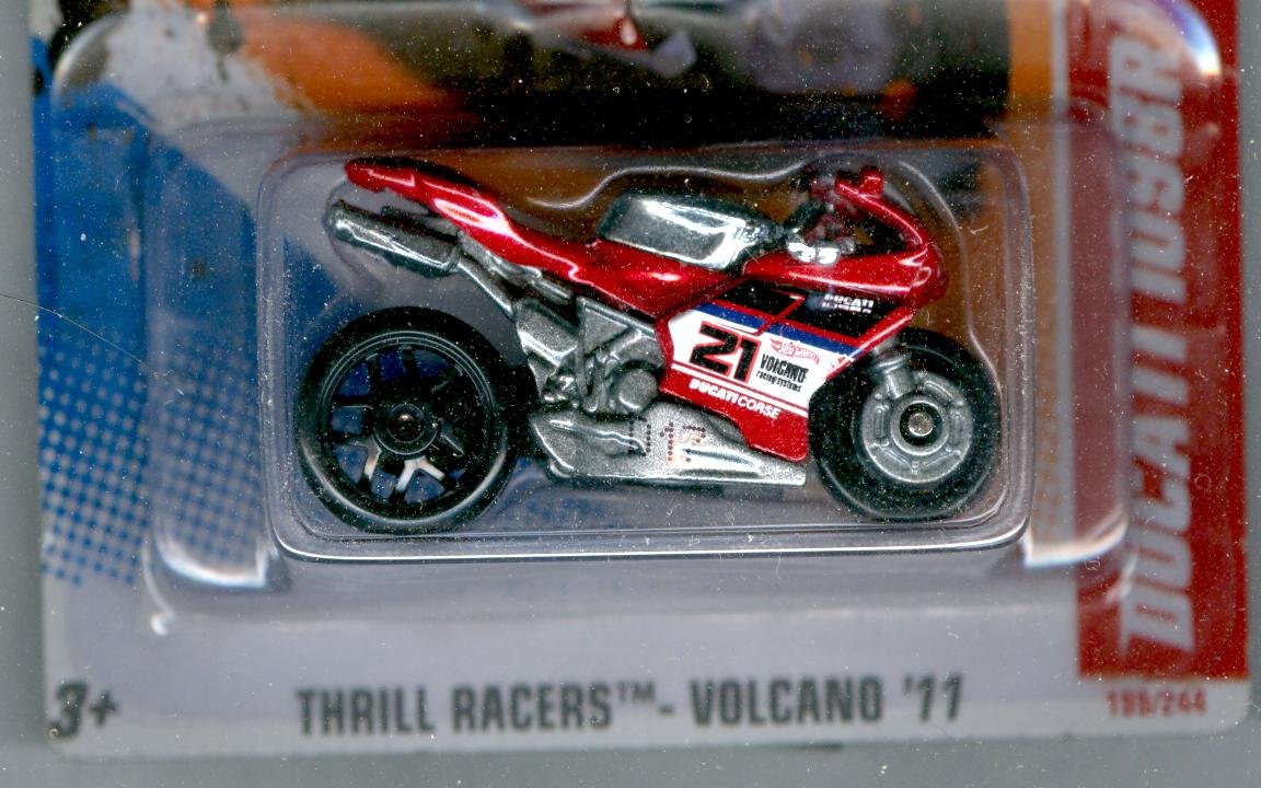 Amazon.com: Hot Wheels 2011-199 Ducati 1098R Thrill Racers Volcano