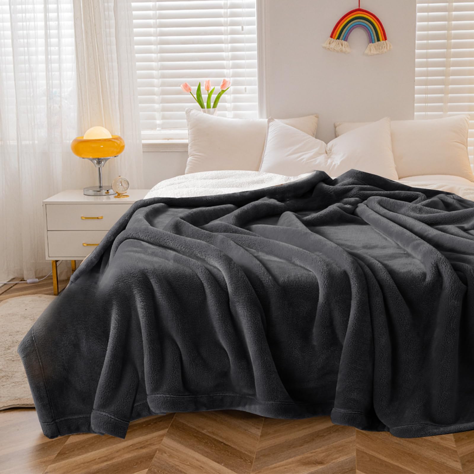 Haltune Waterproof Black Blanket for Bed 203x152cm, Flannel & Sherpa