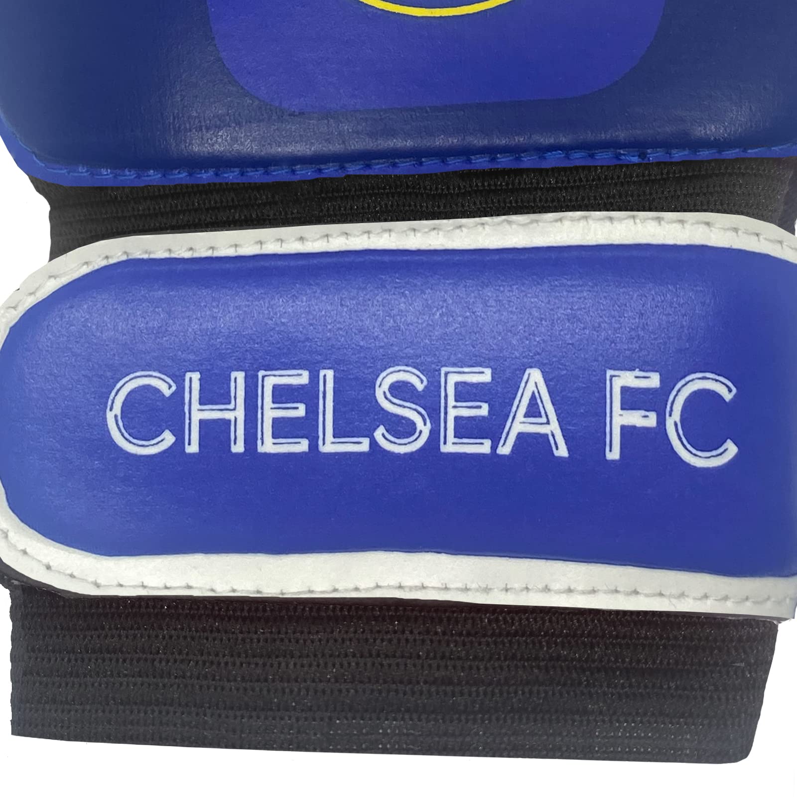 Chelsea FC - Kinder Fußball-Set - Torwarthandschuhe & Fußball - Offizielles Merchandise Größe 4