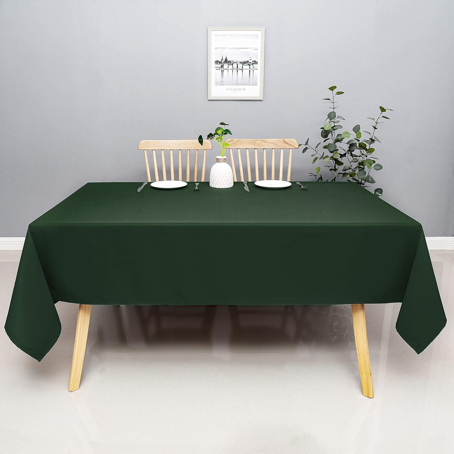 Wewoch Hunter Green Rectangle Tablecloth Wrinkle Resistant Washable Fabric Table Cloth for Dining, Kitchen, Parties, Weddings and Outdoor Use 60 Inch by 120 Inch