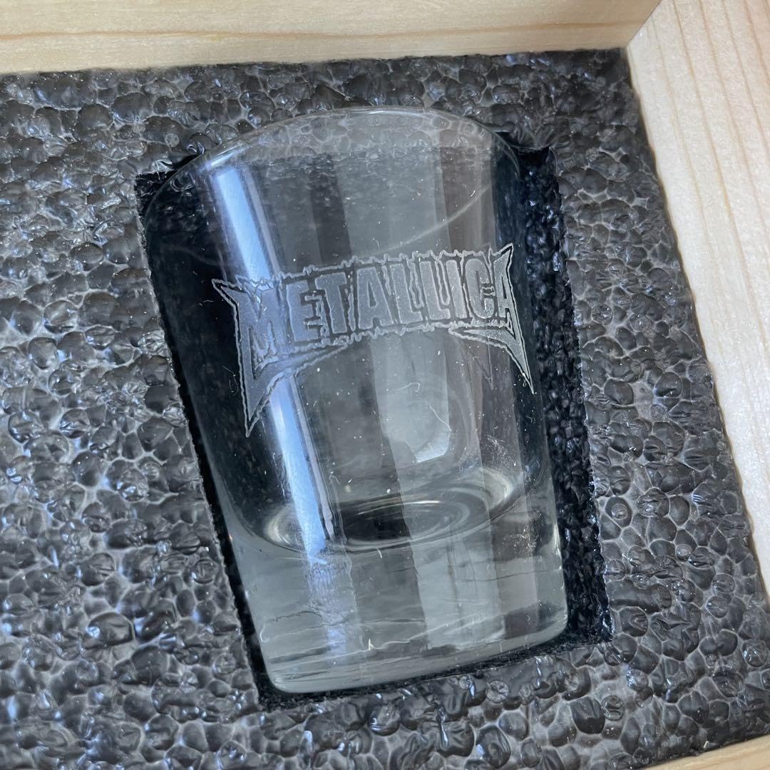 メタリカ　LLICA 超レア　限定グラス　シリアル番号カード入 メタリカMETALLICA 超レア限定ショットグラスシリアル番号カード入