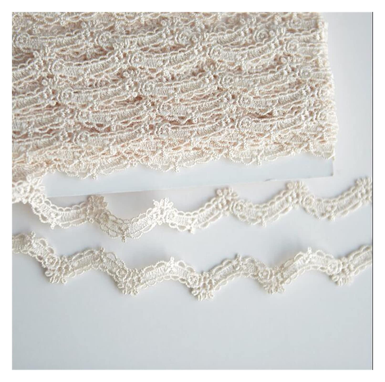 Dentelle beige 10m en polyester soluble pour DIY et embellissement de vêtement ruban 11mm SD802