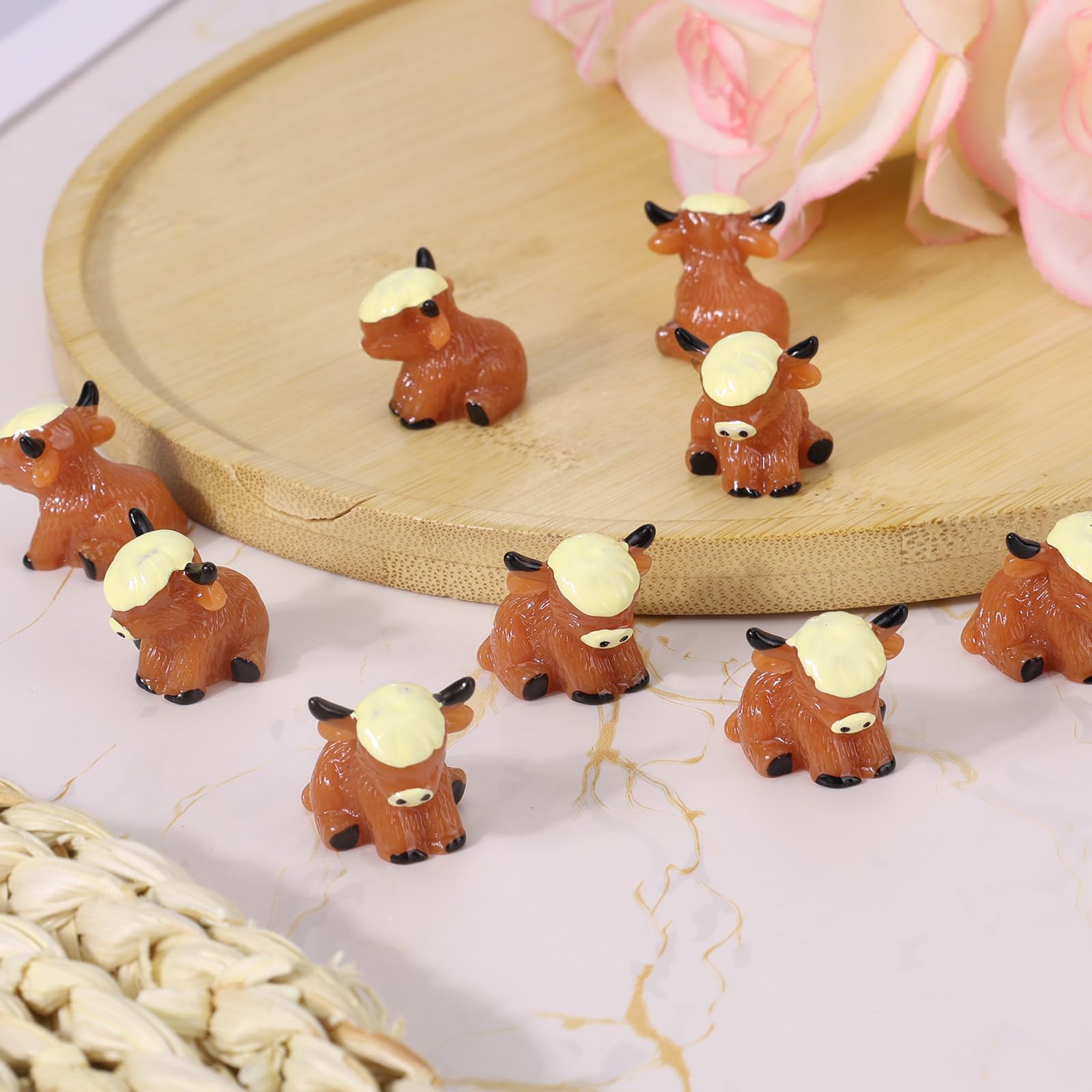 25pcs Mini Highland Cow Figurines - Image 3