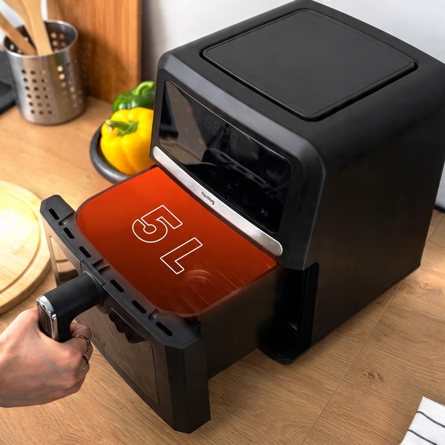 Freidora de Aire 5L 1500W, Air Fryer sin Aceite con 10 Programas Automáticos, 40–200°C, Pantalla LED Táctil, Cesta y Rejilla, Ventana de Visualización, Fácil Limpieza, Compacta, Negro
