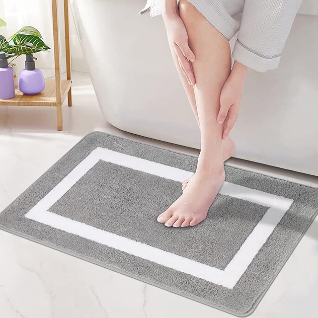Famibay Bath Mats Non Slip Grey Bathroom Mats Washable Bath Mat Water Absorbent Shower Rugs Microfiber Bath Rug Bathroom Floor Rug 45x65cm for Bathroom Bathtub Sink Side Bedroom Kitchen