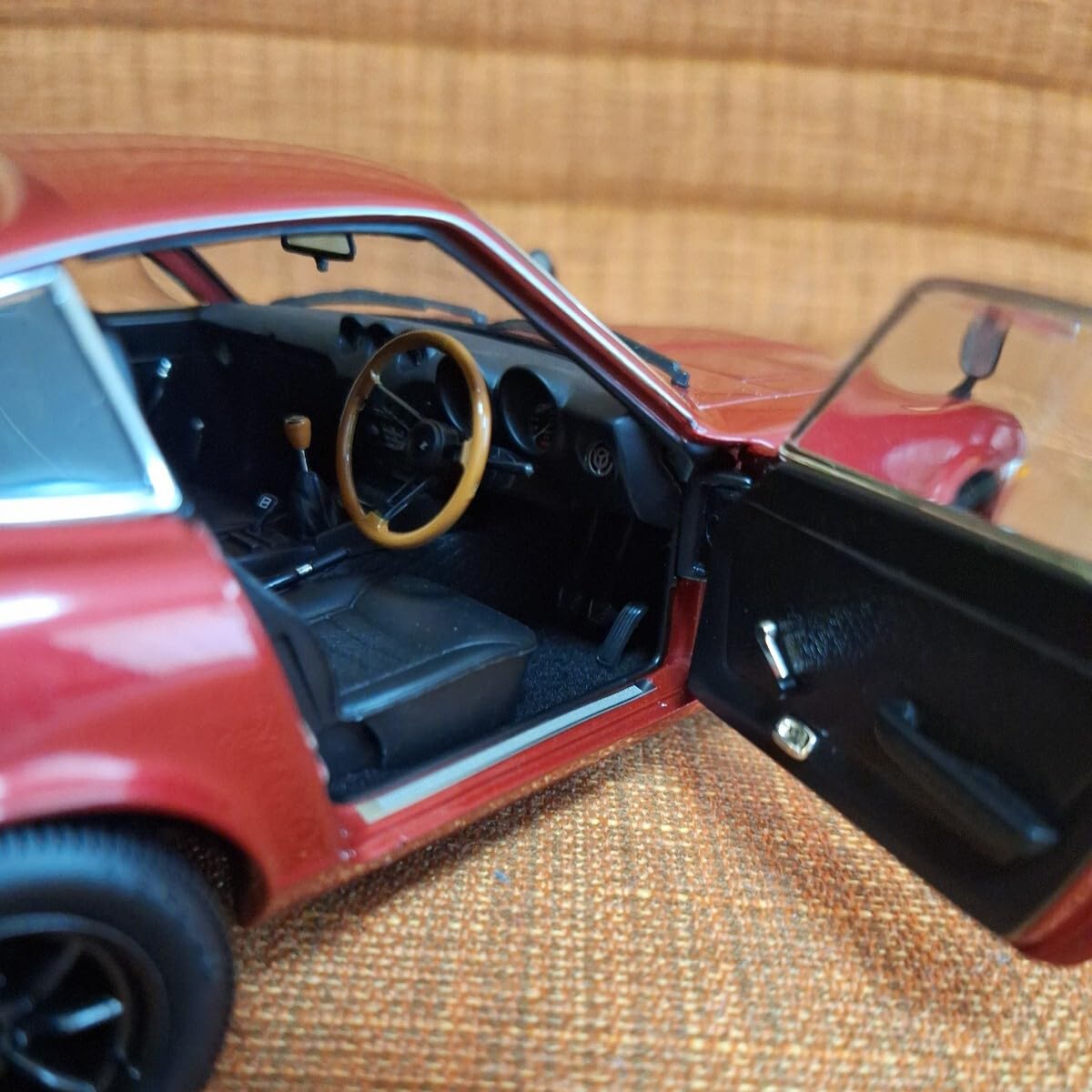 Amazon.co.jp: 京商 フェアレディZ 1/18 レア 限定 ミニカー オート