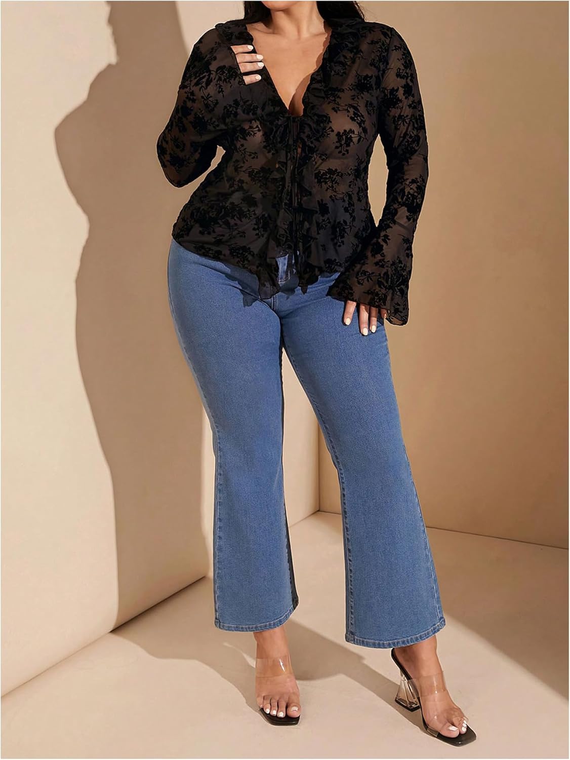 WDIRARA Women's Plus Size Floral Lace Sheer T Shirt Tie Front Long Bell Sleeve Tee Going Out Tops - Image 5