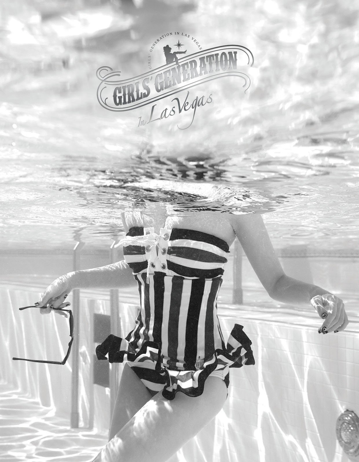 少女時代　写真集　GIRLS GENERATION IN LAS VEGAS 未 GIRLS' GENERATION - [IN LAS VEGAS] (Photo Book) – kpopalbums.com