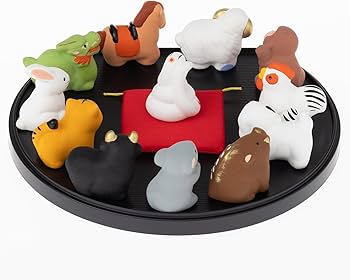 Amazon.co.jp: 瀬戸陶芸社 2025年 干支 置物 置き物 コンパクト 巳 蛇