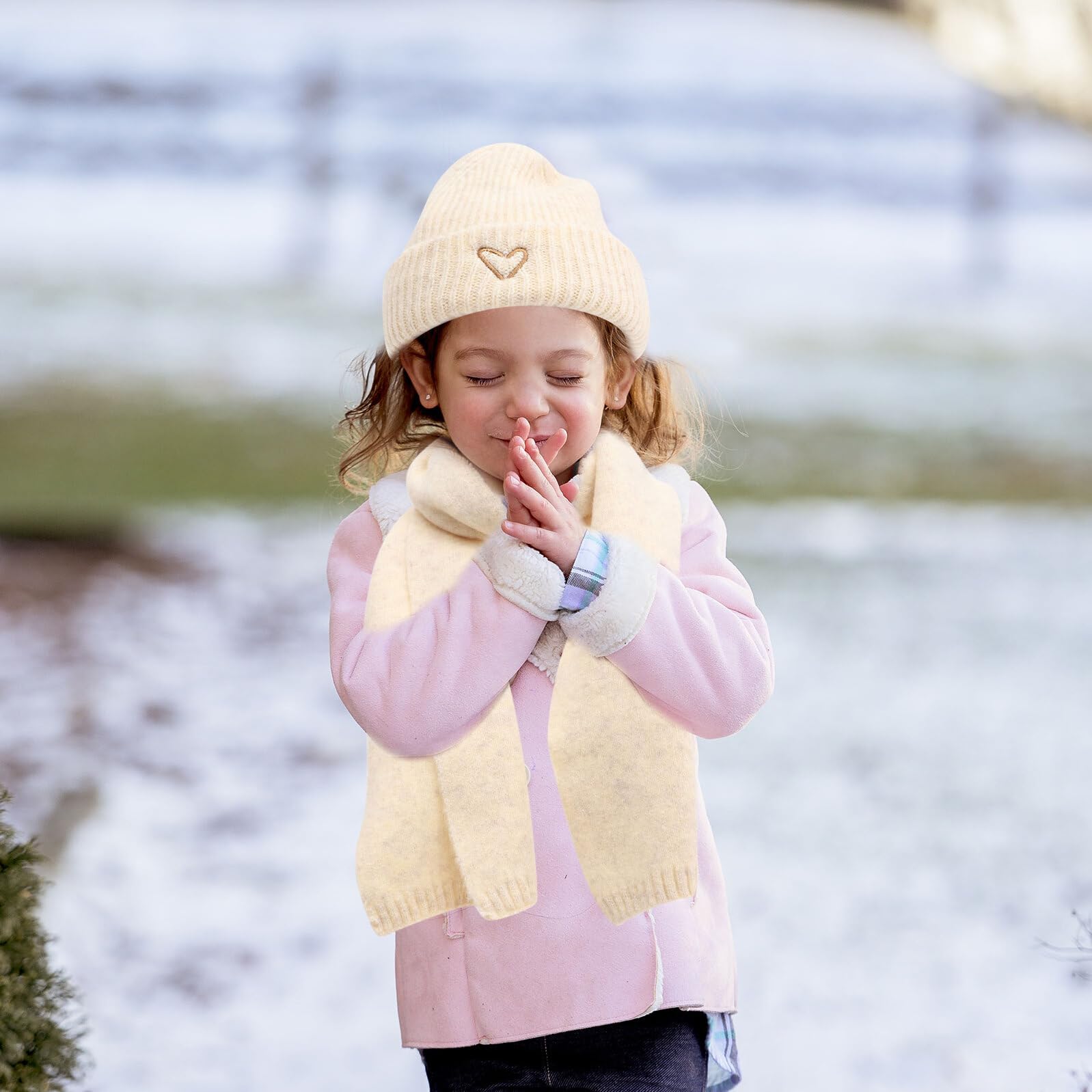 Abaodam Set Caldo Cappello e Sciarpa con Cuore Ricamato per Bambina Cappello Caldo Invernale Morbido e Sciarpa Calda Invernale per attività all’Aperto Accessori Comfort e Protezione per