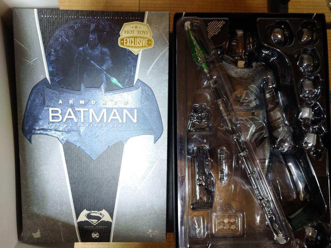 Amazon.co.jp: ホットトイズ アーマードバットマン バトルダメージ版 