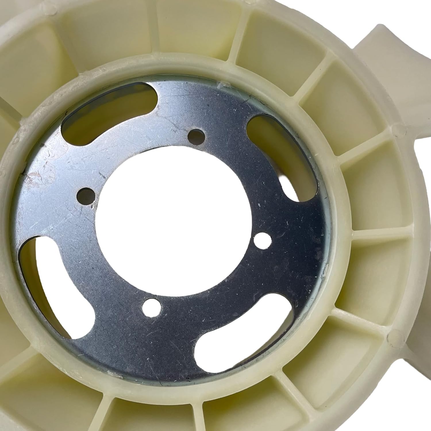 Fan Blade ME075229 for Mitsubishi 6D14 6D17 Truck FH211 FH215 FK215 FH217 FH218