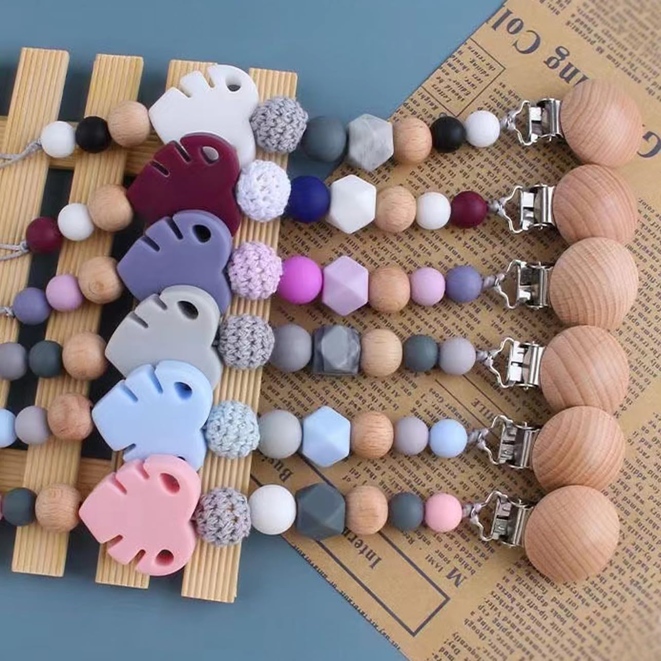 100PCS Natural Beech Wood Pacifier Suspender Clips, for Teething Grasping Toy, Charm DIY Pacifier Clips Holder Accessories