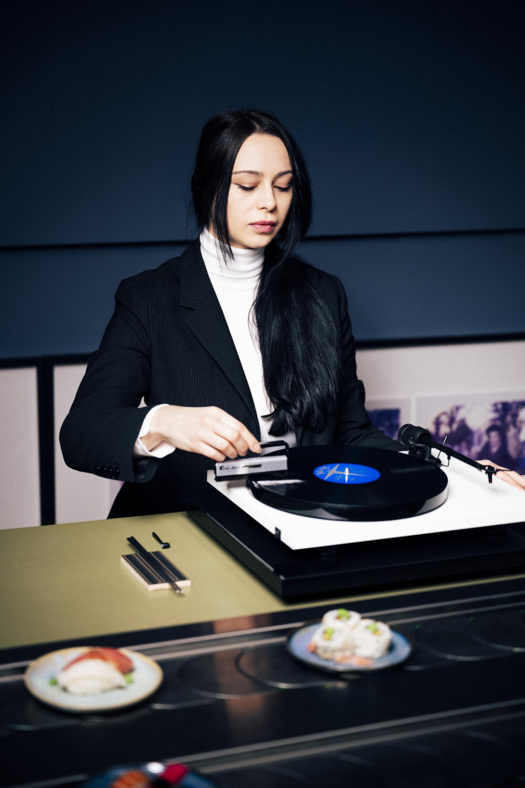 Giradischi Pro-Ject E1 BT AT3600L - Trasmettitore Bluetooth preamplificato - Senza fili e con montaggio a parete - Bianco