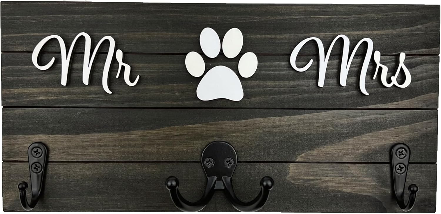 Mr and Mrs Key Holder 3-D Lettering (Black-White)