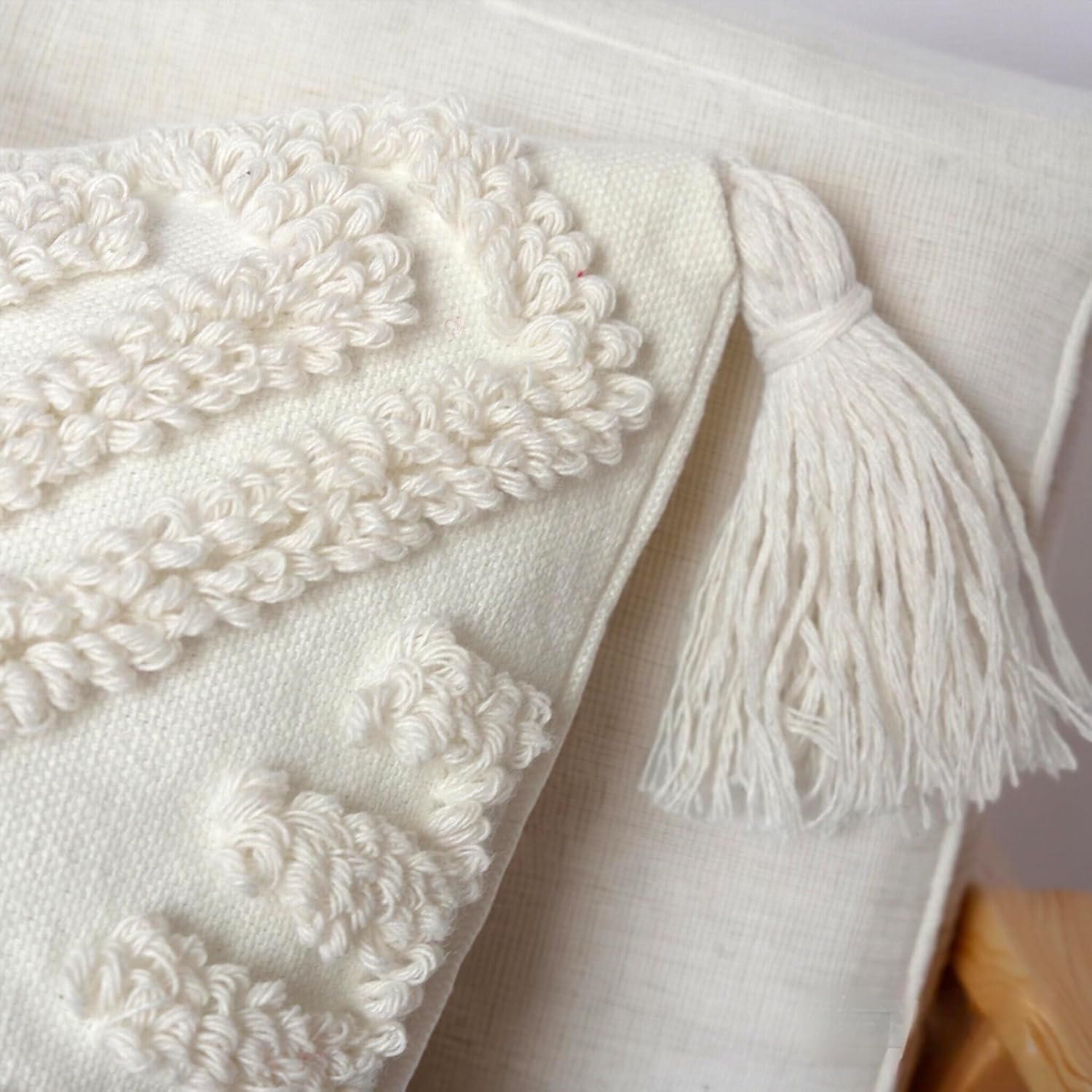 Boho Throw Pillows, 18x18 Bohemian Cushion Case,Set of 2 Textured Moroccan Throw Pillow Covers,Decorative Farmhouse Neutral Pillowcases for Couch Sofa Bedroom Living Room Home Decor White