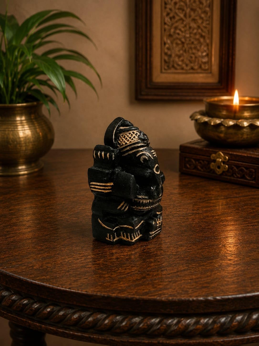 【中古】　IDOL BLACK solid 14ポンド Handcrafted Black Stone Ganesha Idol with Intricate Traditional