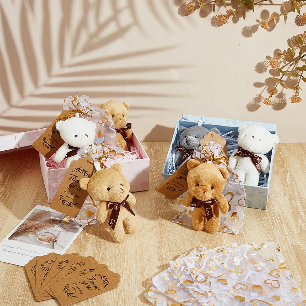 FREEBLOSS 32 lot de Mini Oursons en Peluche pour Baby Shower Cadeaux pour la Première Baby Shower avec Sachets en Organza et Étiquettes de Remerciement 4 couleurs