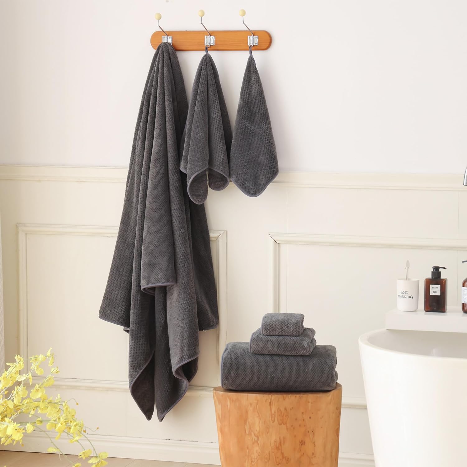30x60 Inches Bath Towels Set of 6 Super Soft Qucik Dry Hanging Loop Microfiber Bathroom Towels (Charcoal Grey,6 Pack)