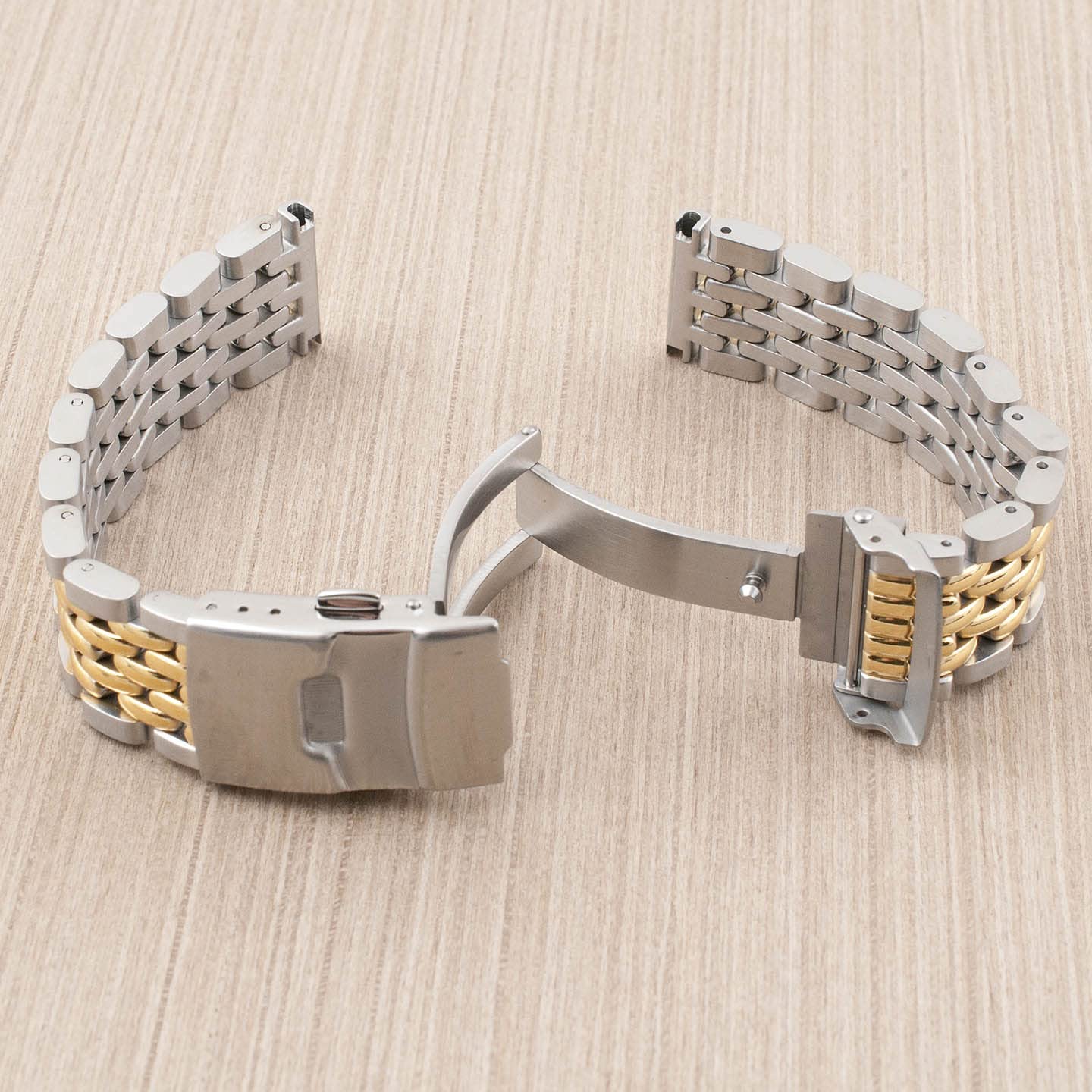 StrapHabit Cinturino di ricambio per orologio Q Timex adatto a 36 mm, 38 mm, 40 mm, M79, GMT, cronografo - TQ18 Cinturino a sgancio rapido Beads of Rice - Acciaio inossidabile Vintage BOR 18 mm