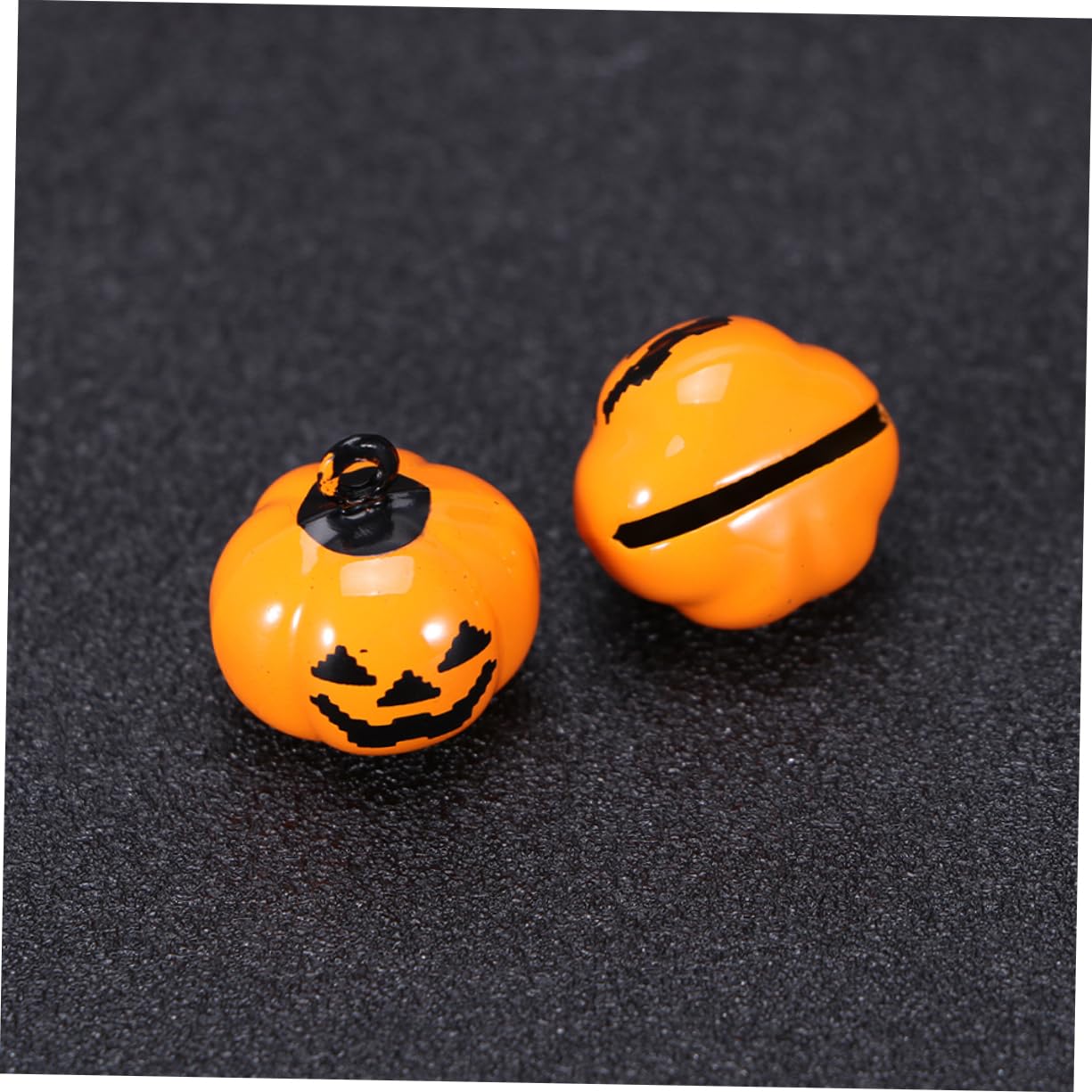 VANZACK Pumpkin Bells 4pcs Pet Bells Shape Cartoon Pendant Necklace Accessories