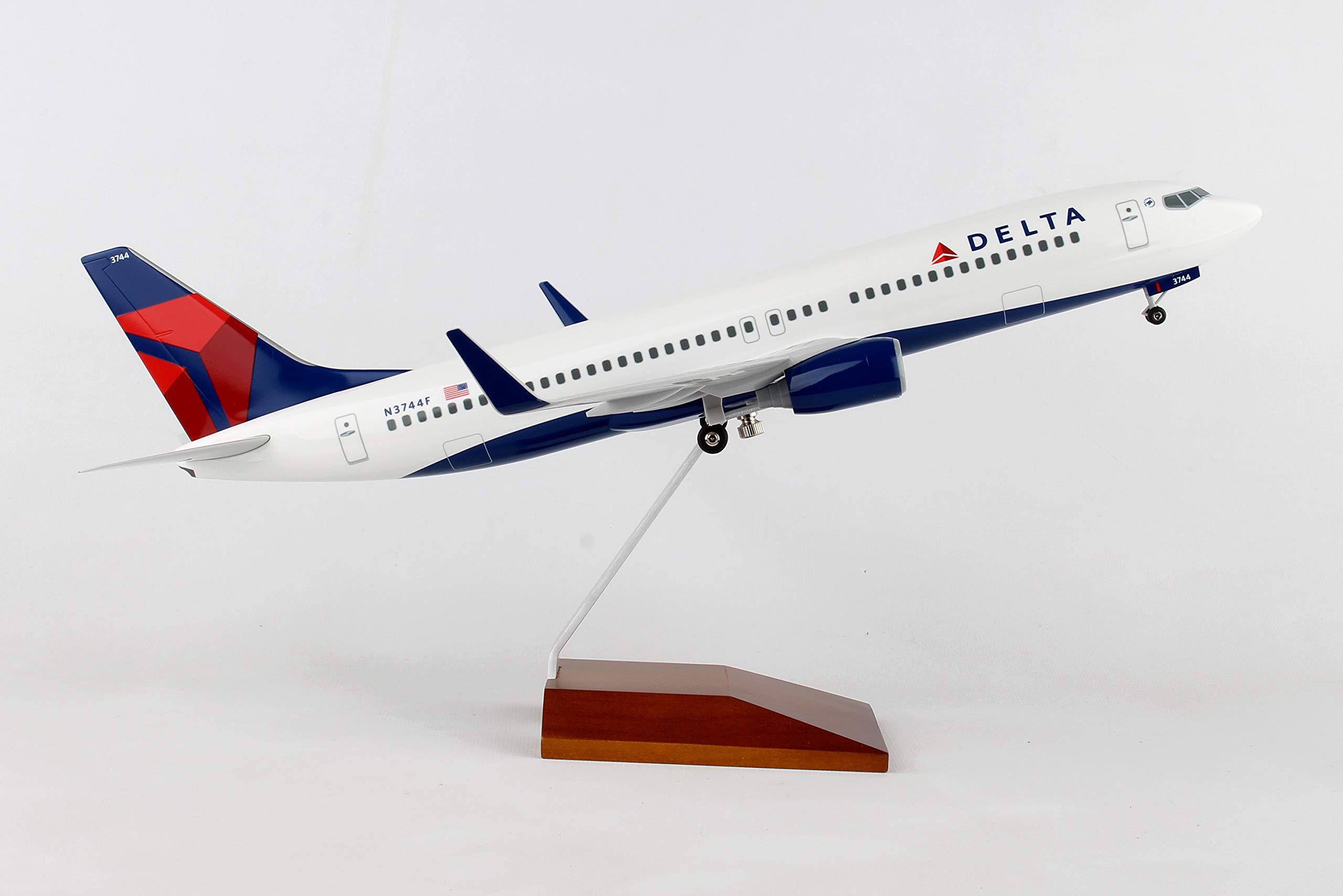 Amazon.com: Skymarks Daron Delta 737-800 Model Kit with Gear