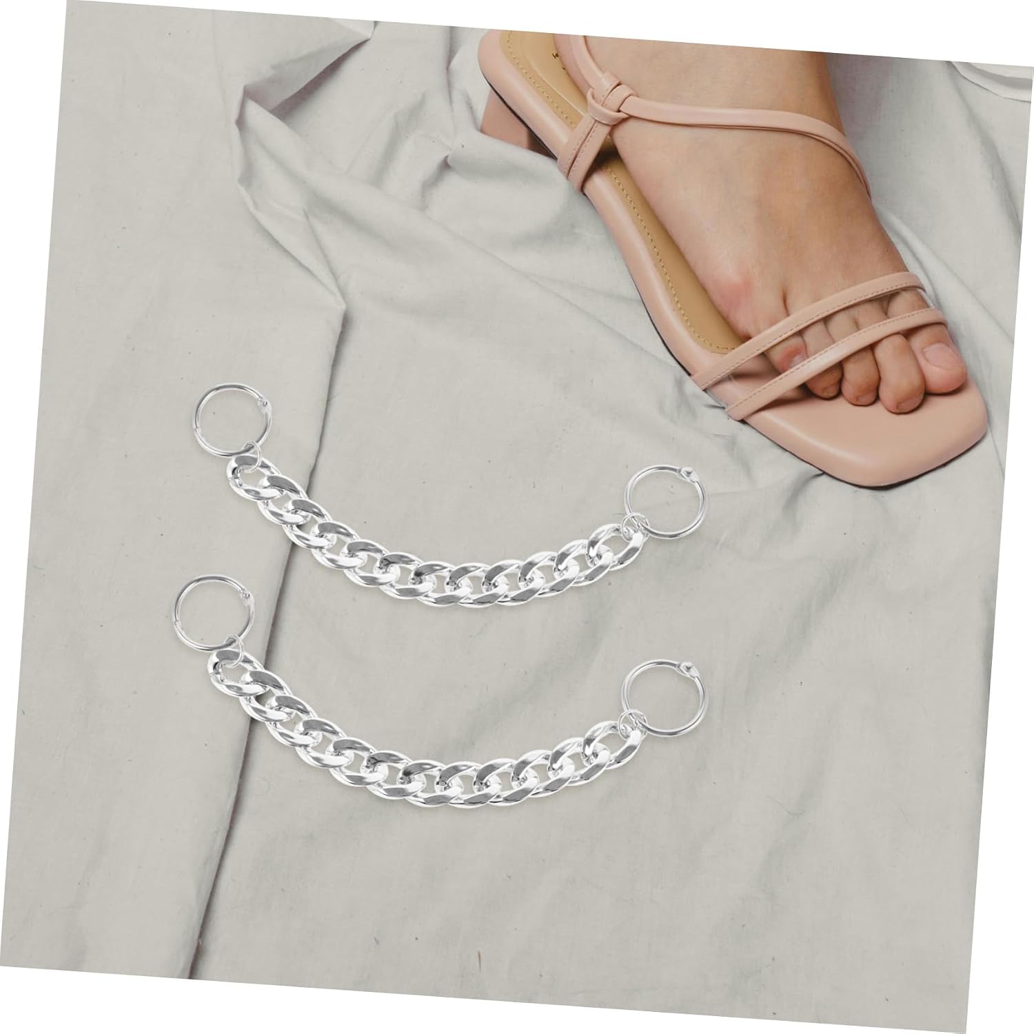 BESTYASH Hole Shoe Chain Pearls Shoe Charm High Heels Punk Shoe Chain Punk Pants Chains Sandal Chains Cro-c