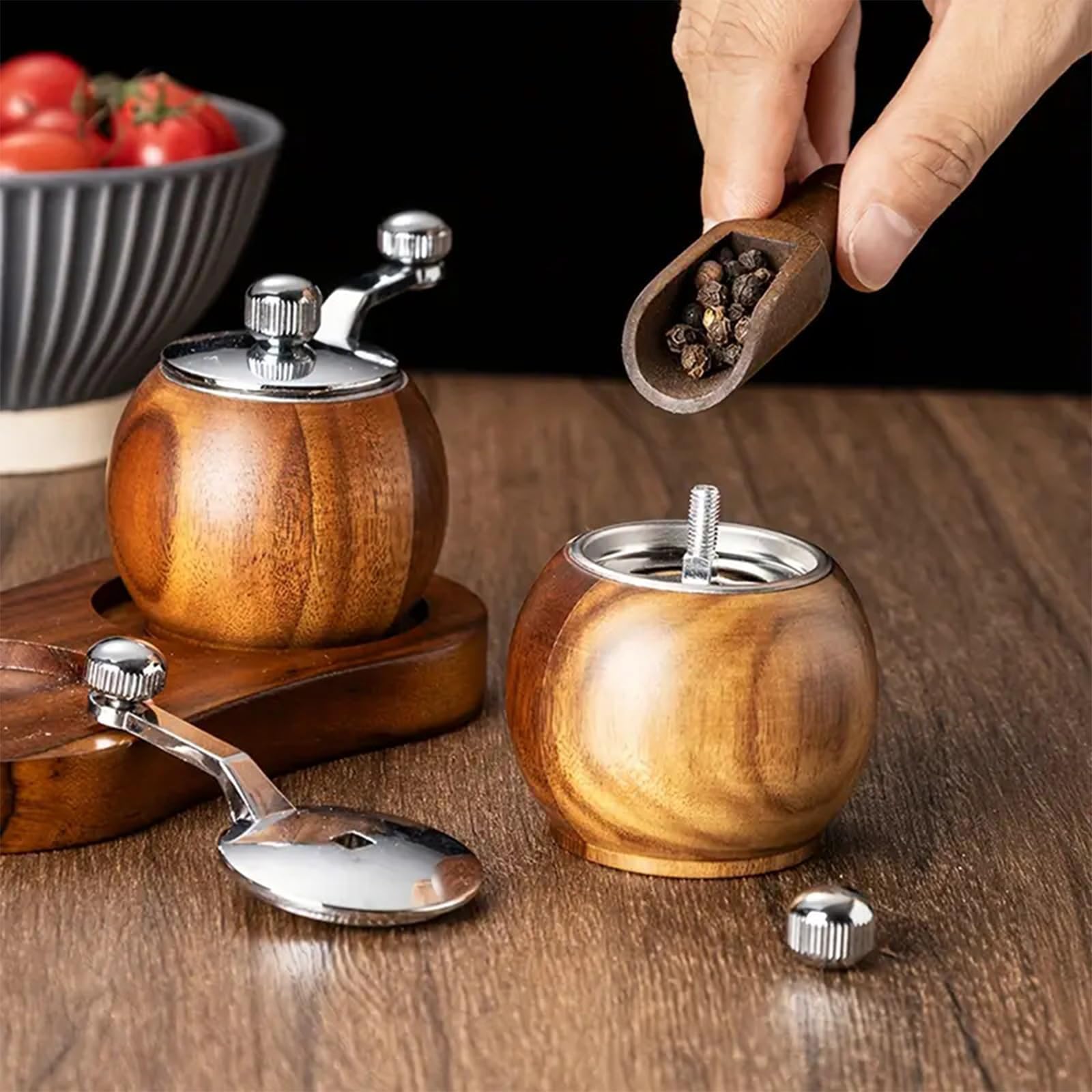 Zestaw młynków do soli i pieprzu, klasyczne ręczne młynki z regulowanym rdzeniem ceramicznym do przypraw kuchennych, idealne do przyprawiania i aromatyzowania potraw