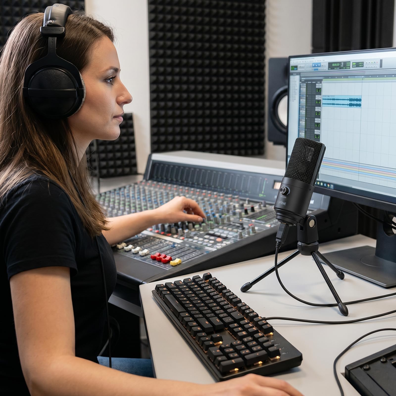 FIFINE USB Mikrofon PC Streaming, Podcast Microphone mit Ständer für MAC PS4 PS5, Kondensator Microfon für Studio Gaming - Schwarz