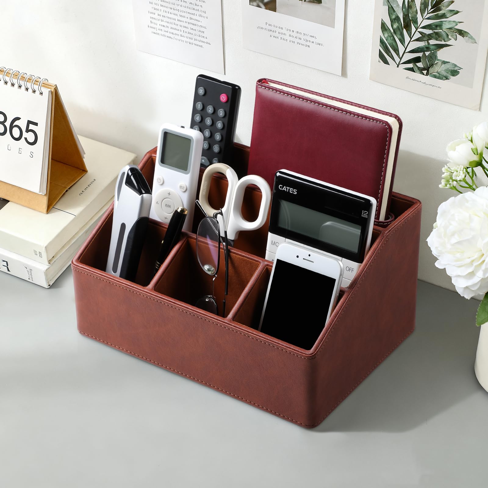 Organizer da scrivania Caddy Comodino Organizer Desk Caddy Remote Holder | Pelle PU, 5 scomparti, fodera in morbido velluto, grande capacità di archiviazione