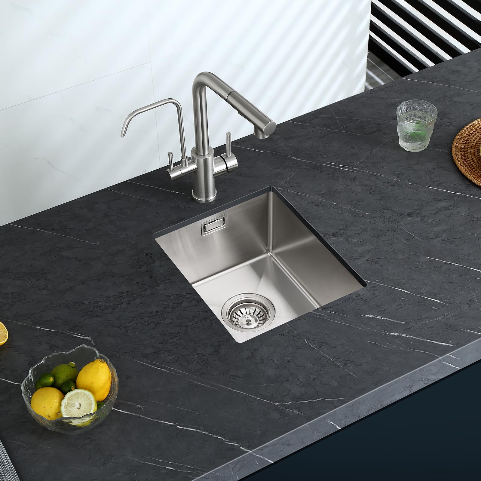 Fregadero de cocina pequeño de acero inoxidable 304, 30 x 45 cm, juego de desagüe | Adecuado para montaje superior, montaje inferior y montaje empotrado, 1 cuenco, cepillado