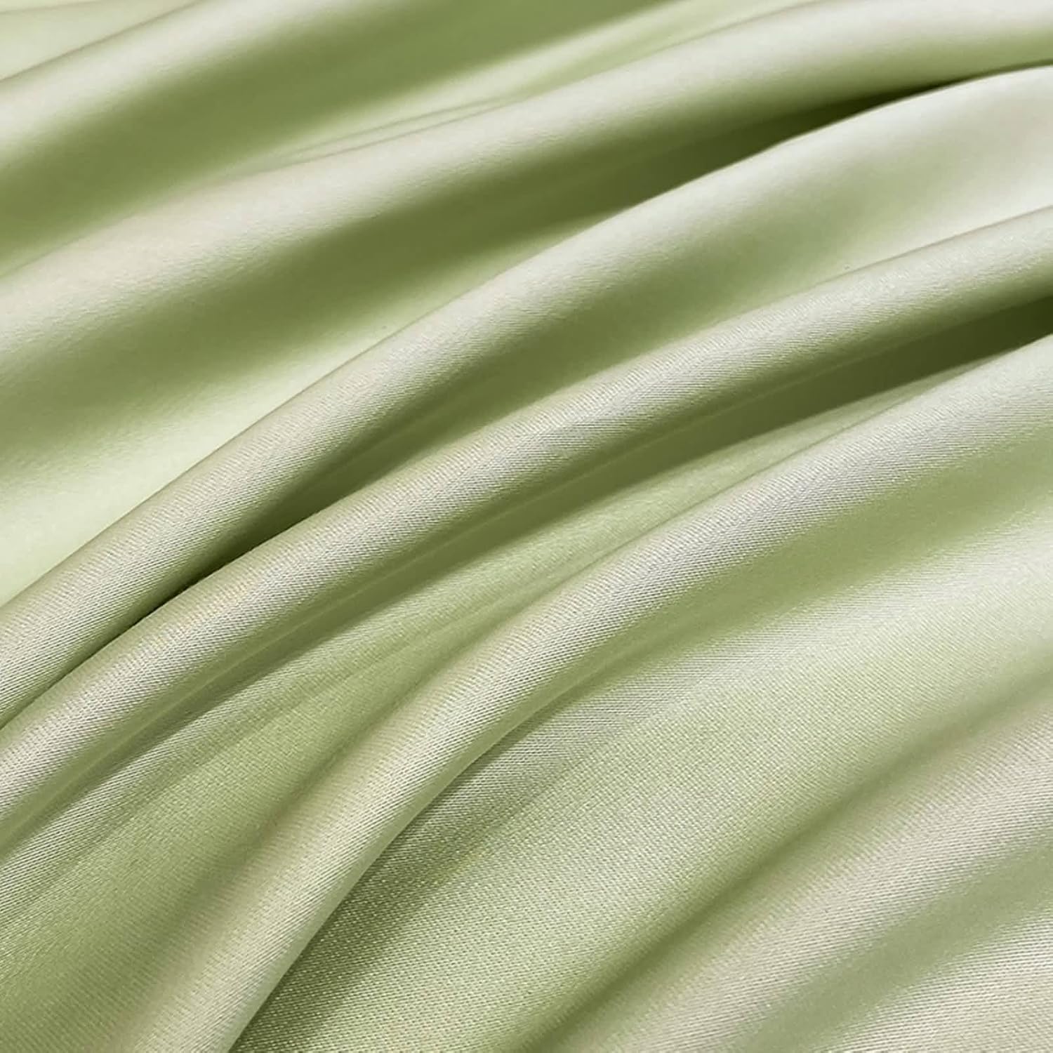 Beydodo Flat Sheets 90 x 98 inch, Bed Sheets Solid Green, Sof and Comfortable Lyocell Bed Covers 230x250cm