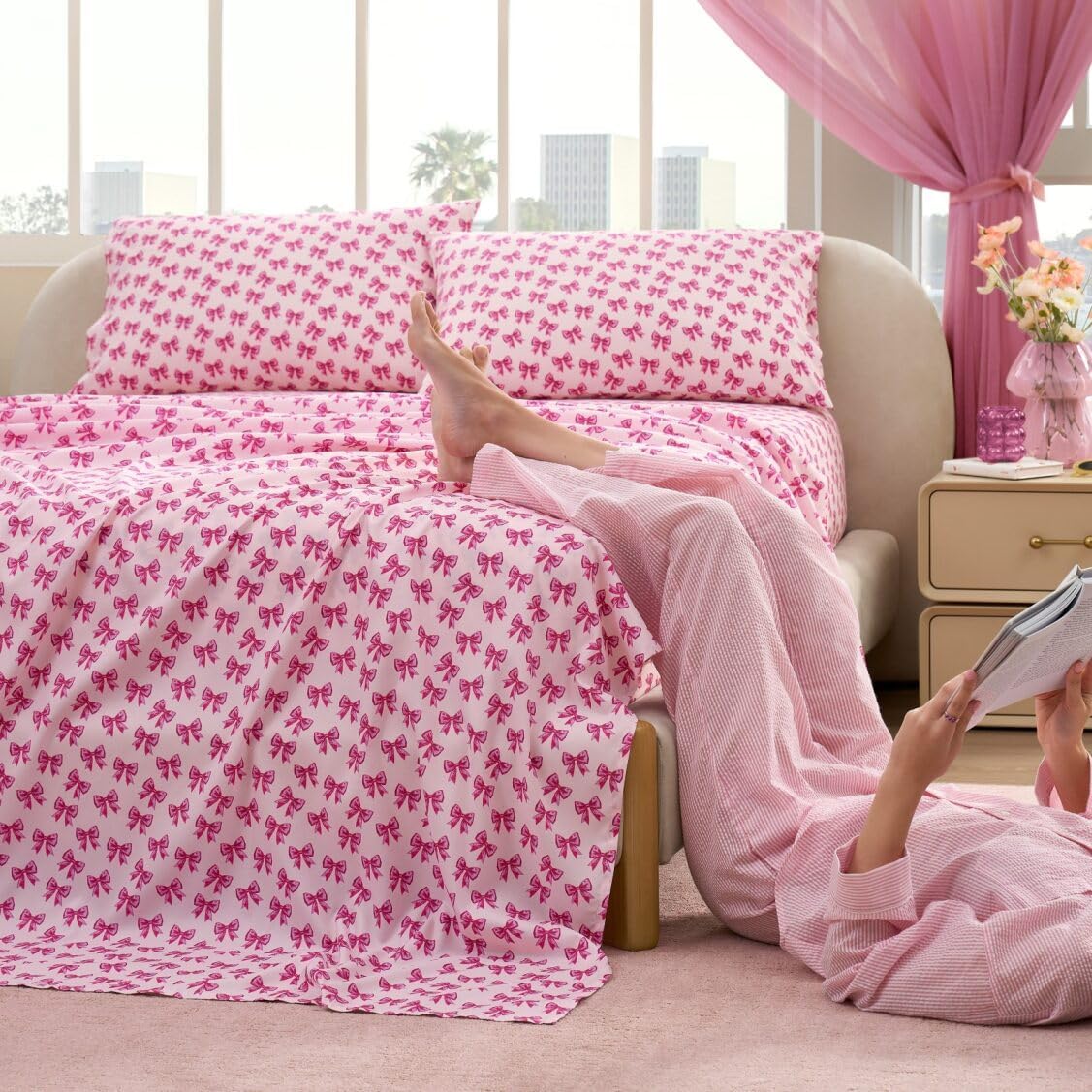 Paris Hilton Full Size Sheets Set – 4 Piece Microfiber Bed Sheets with Fitted Sheet, Flat Sheet, 2 Pillow Covers, Fits up to 15" Mattress Deep Pocket Full Sheet Set for Women, Bows, Pink