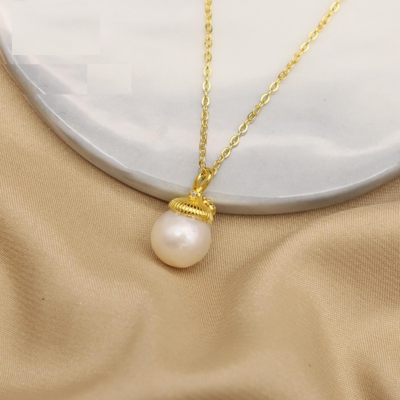 LOKILOKI Collar De Perlas De Agua Dulce Naturales De Plata De Ley con Insectos Pequeños Simples, Joyería Exquisita De Moda para Mujer