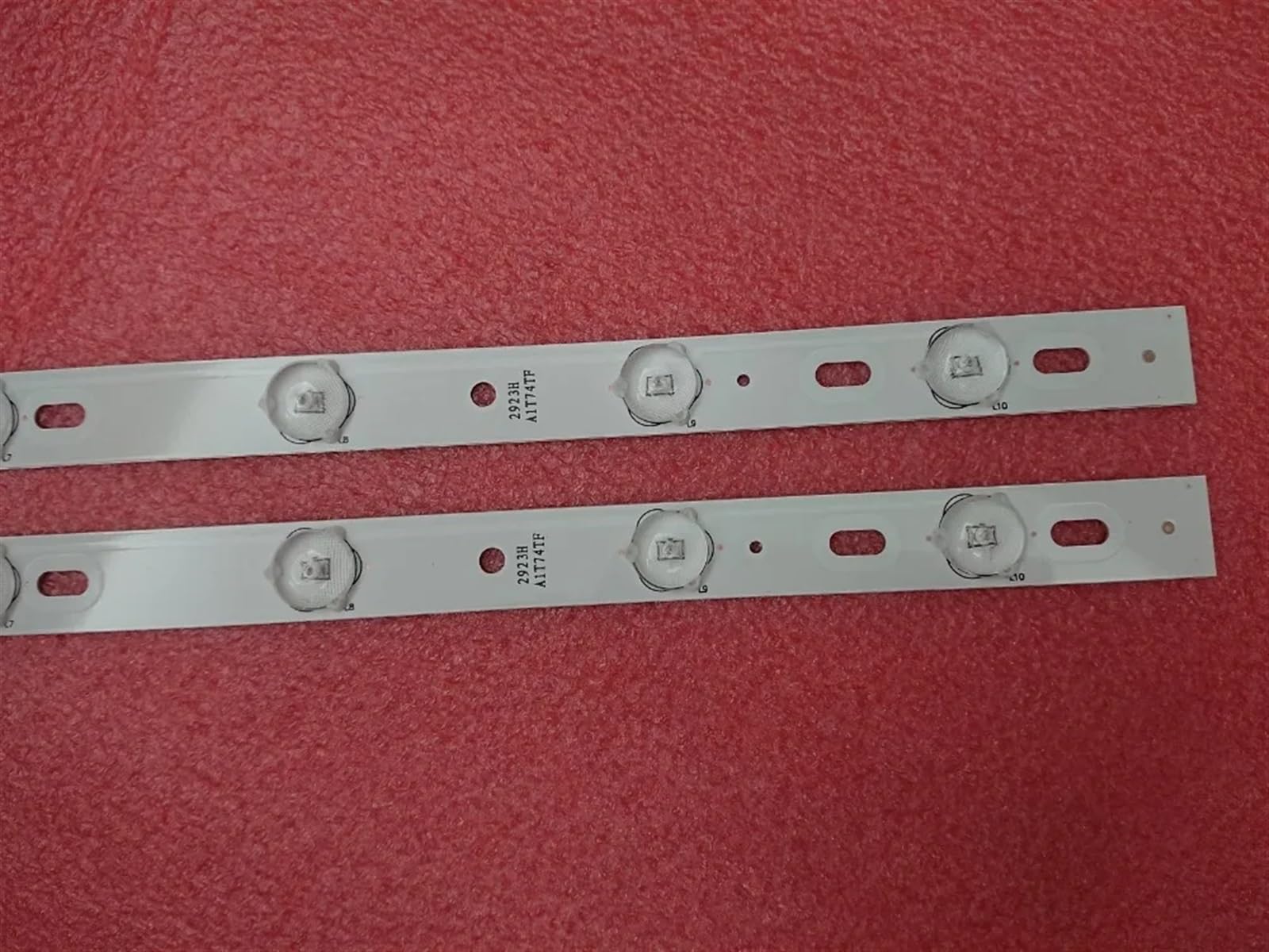 Striscia di retroilluminazione a LED Compatibile for TV KL32GT618 DNS K32D619 Supra STV-LC32T410WL Philco Ph32s61dg Ph32s61 35017727(2pcs for 1 TV)