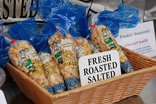 Miniatura 5 de The Nutty Bavarian Almendras tostadas glaseadas con canela (3 conos) y anacardos ligeramente salados (1 cono) en un paquete de 4 conos