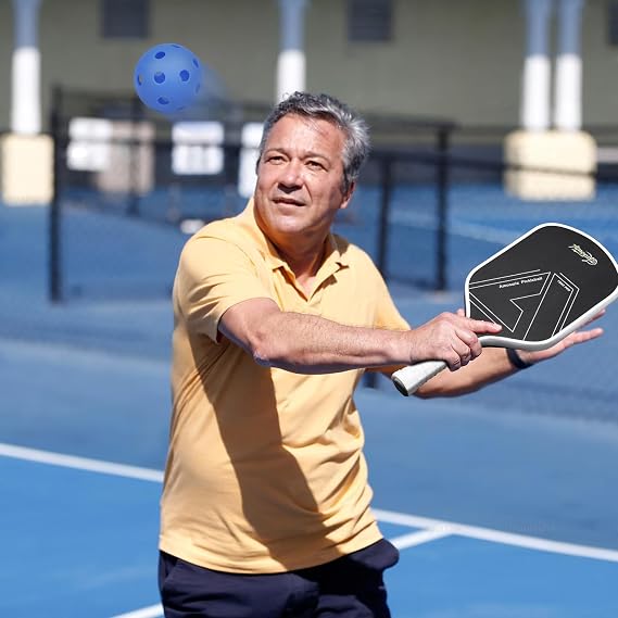 Pickleball Topları, 6'lı Paket 26 Delikli İç Mekan Topu, File Torbalı, Çok Renkli Yüksek Görünürlüklü, Dayanıklı Turşu Topları, Antrenman ve Turnuva için