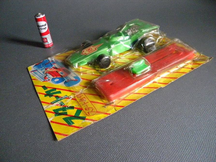 Amazon.co.jp: 当時物 昭和40年代 スーパーカー 発射台付き F-1