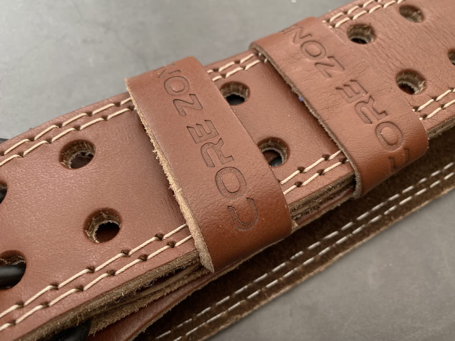 Ceinture d'haltérophilie en cuir véritable de 10,2 cm pour homme et femme - Soutien lombaire du dos pour soulevés de terre, squats, haltérophilie - Équipement d'entraînement robuste