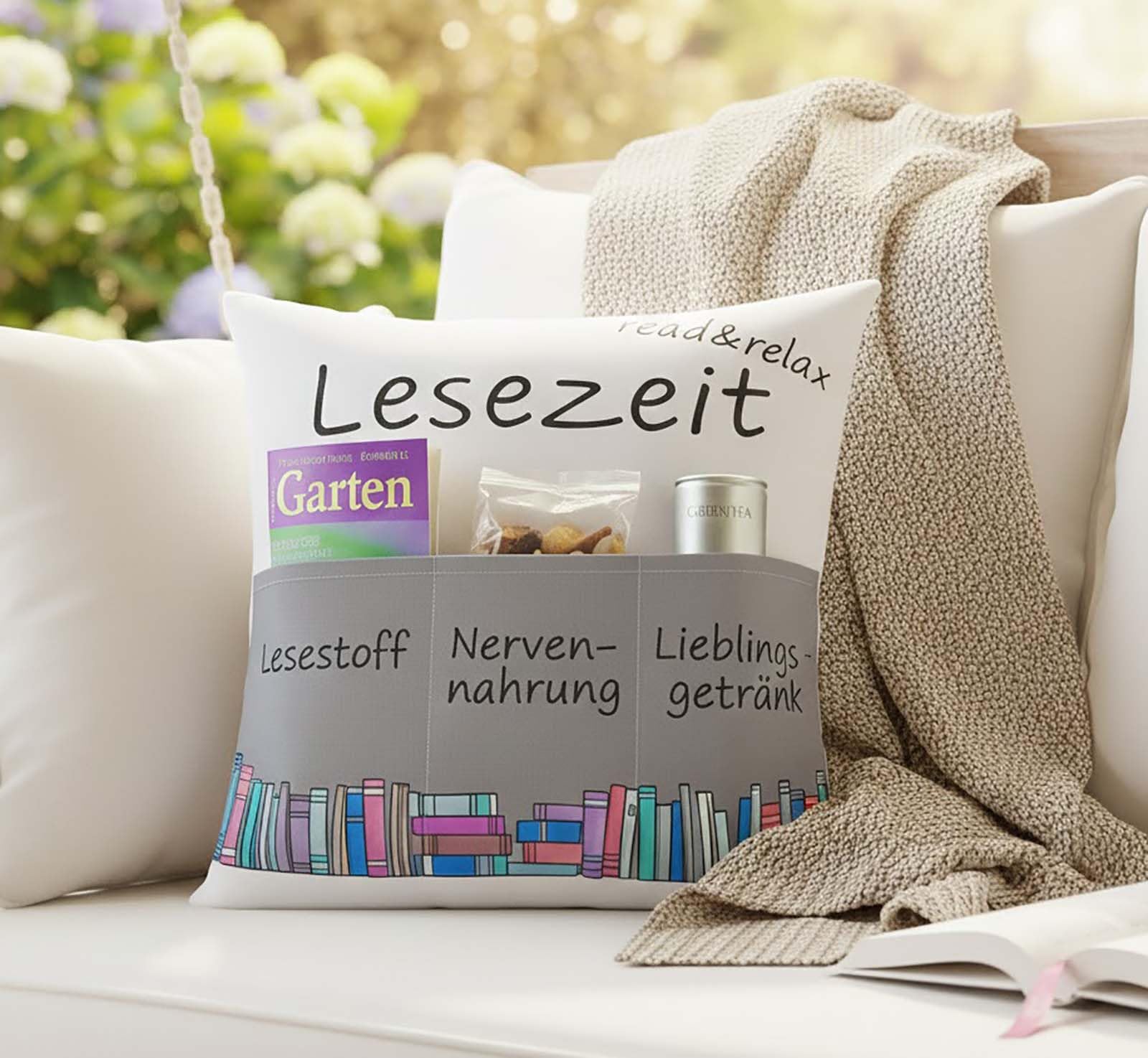 KAMACA Dekokissen mit Füllung Lesezeit mit 3 Taschen 43x43 cm Kuschelkissen für Sofaabend & Filmabend Kissen Geschenkidee für Leseratten Rentner Männer Frauen & Couchfans (Lesekissen)