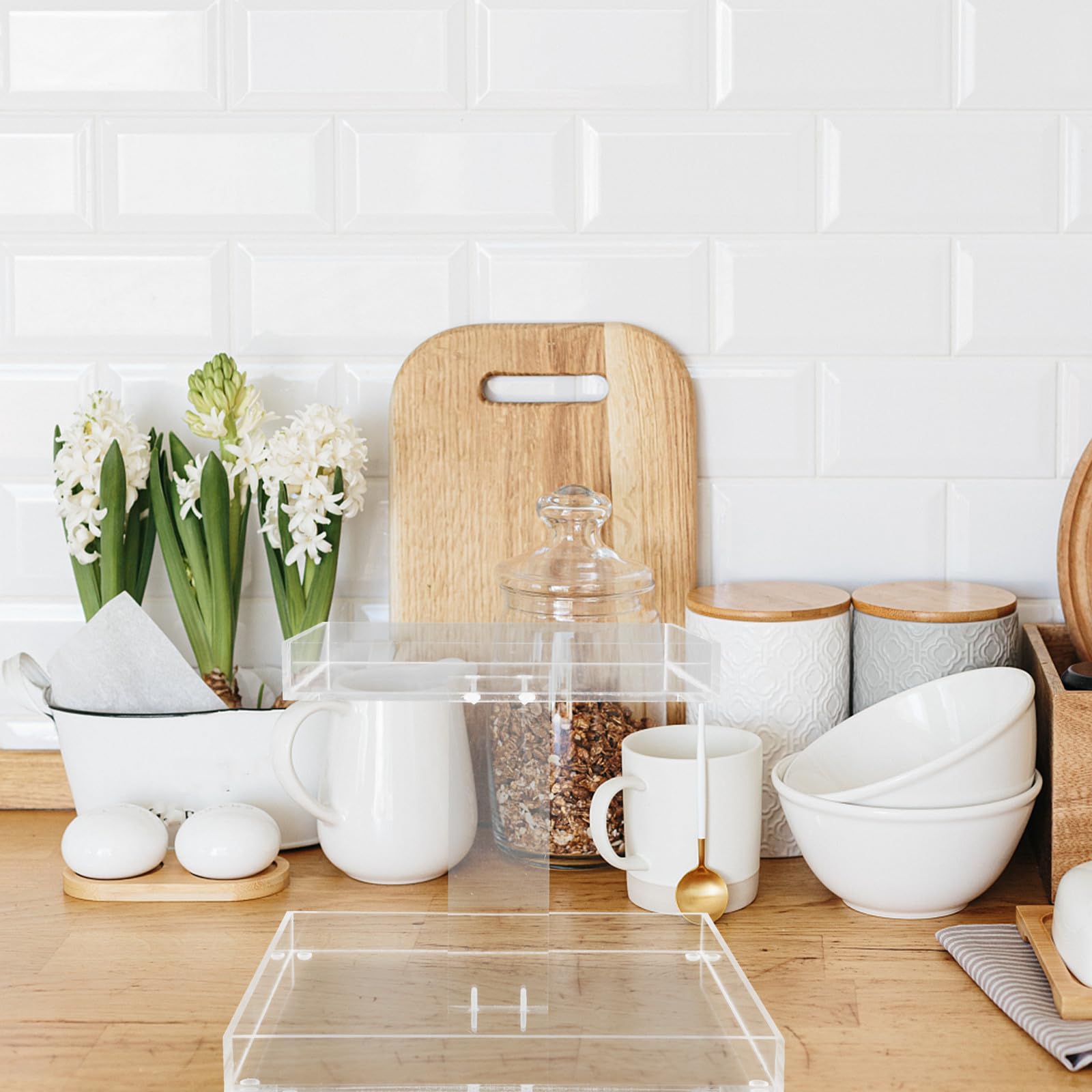 HOMSFOU Organizador de Perfumes de Acrílico de 2 Niveles, Diseño Versátil y Elegante para Baño, Estante Transparente Que Ahorra Espacio y Decora el Tocador