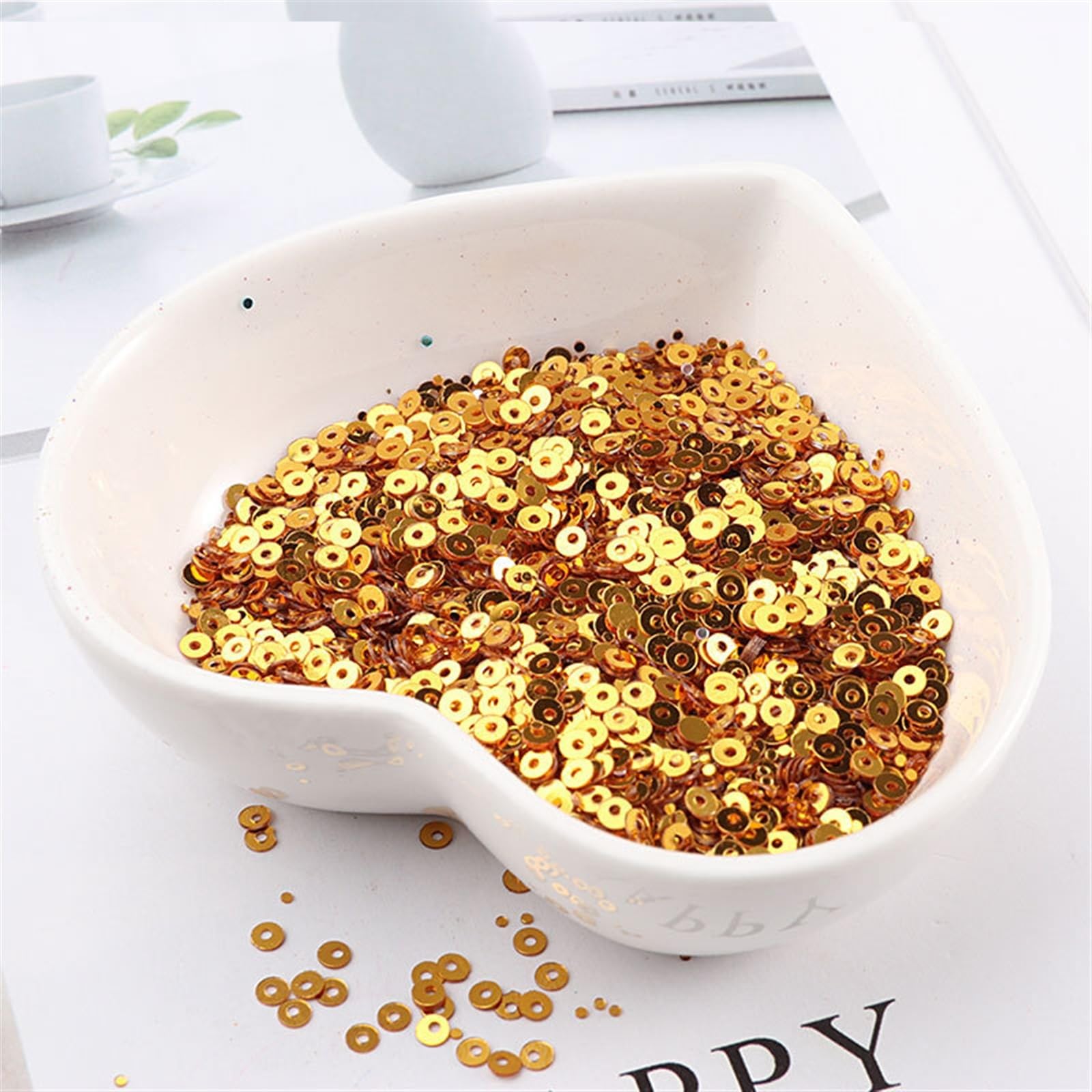 Lentejuelas de PVC de 1000g y 2mm con agujeros, accesorios de prendas cosidos a mano, cuentas hechas a mano DIY, accesorios de bordado francés(Color:Dark gold)