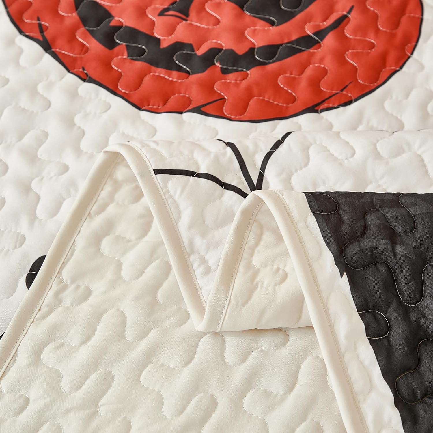 WONGS BEDDING Halloween Quilt Set Queen, 3 Pieces Black Ghost Bat Pumpkin Spider Holiday Themed Bedspread Bedding Set, Decorative Coverlet Set with 2 Pillow Shams(96"x 90")