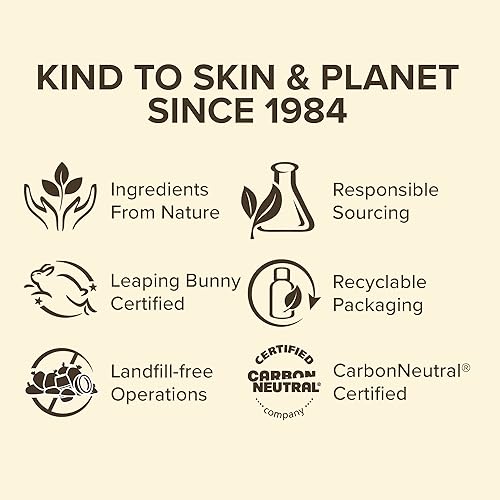 Miniatura 4 de Set de regalo para las fiestas Misteltoe Kiss de Burt's Bees, 3 productos de cuidado para los labios para relleno de calcetines navideños: bálsamo