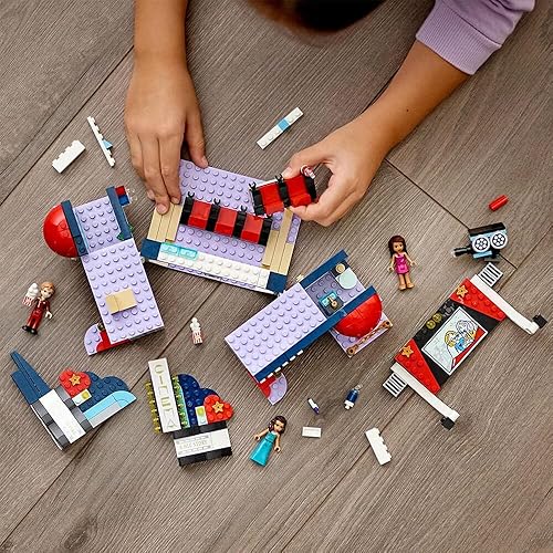 Miniatura 6 de LEGO Friends Heartlake City Movie Theater 41448 Kit de construcción gran regalo de cumpleaños para niños que aman las películas, nuevo 2021 (451