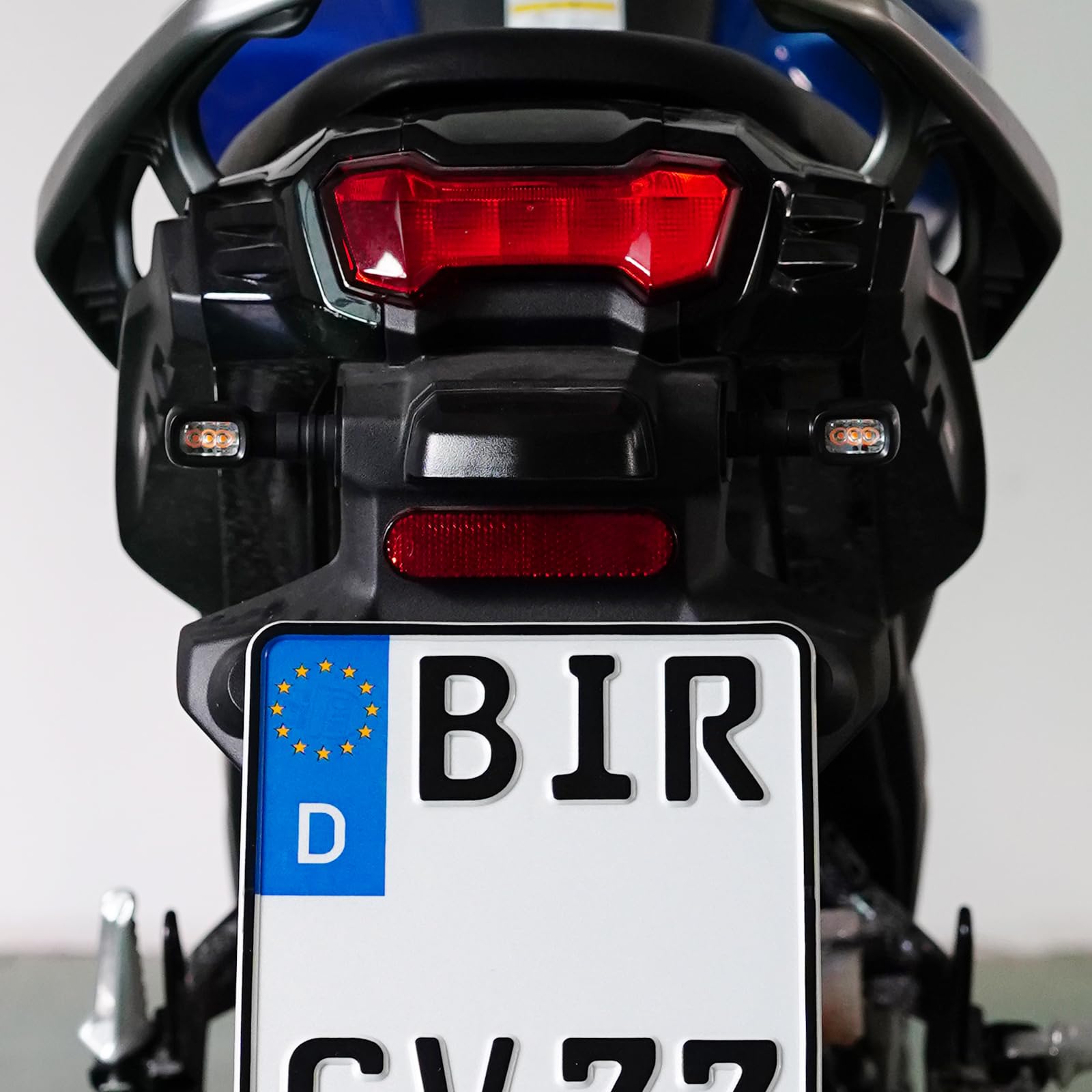 evermotor 12V Mini LED Blinker Motorrad, E24 E-geprüft, 2 Stück 1.2W Retro Motorrad Blinker Rechteckig, M10-Gewinde, LED mit hoher Helligkeit, IP67 Wasserdicht