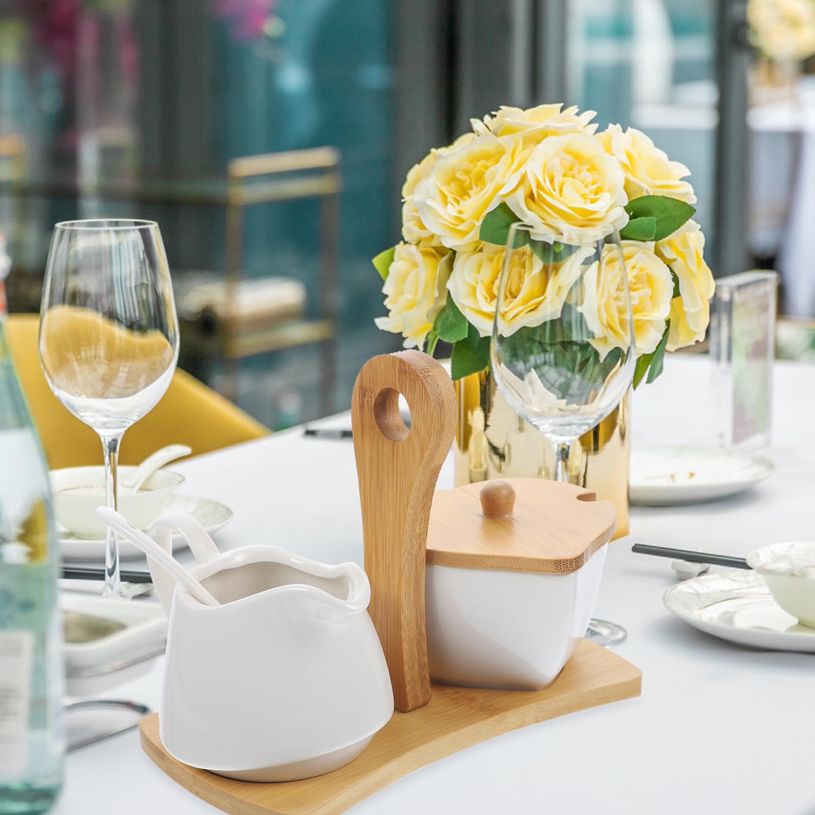 Juego de Azucarero y Jarra de Crema de Cerámica y Día de Inauguración en Color Claro con Bandeja y Cuchara de Bambú, Diseño Simple para Cocina en Hotel