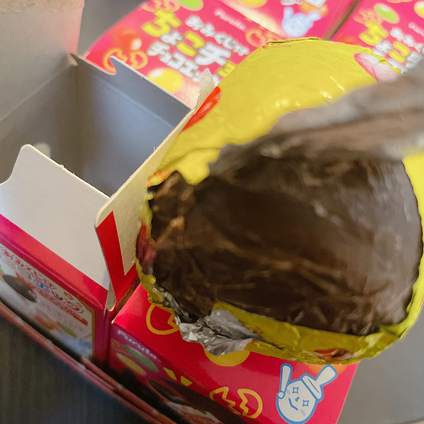 Amazon フルタ ちょこチョコチョコエッグ 32g×10箱 フルタ製菓 チョコレート 通販 