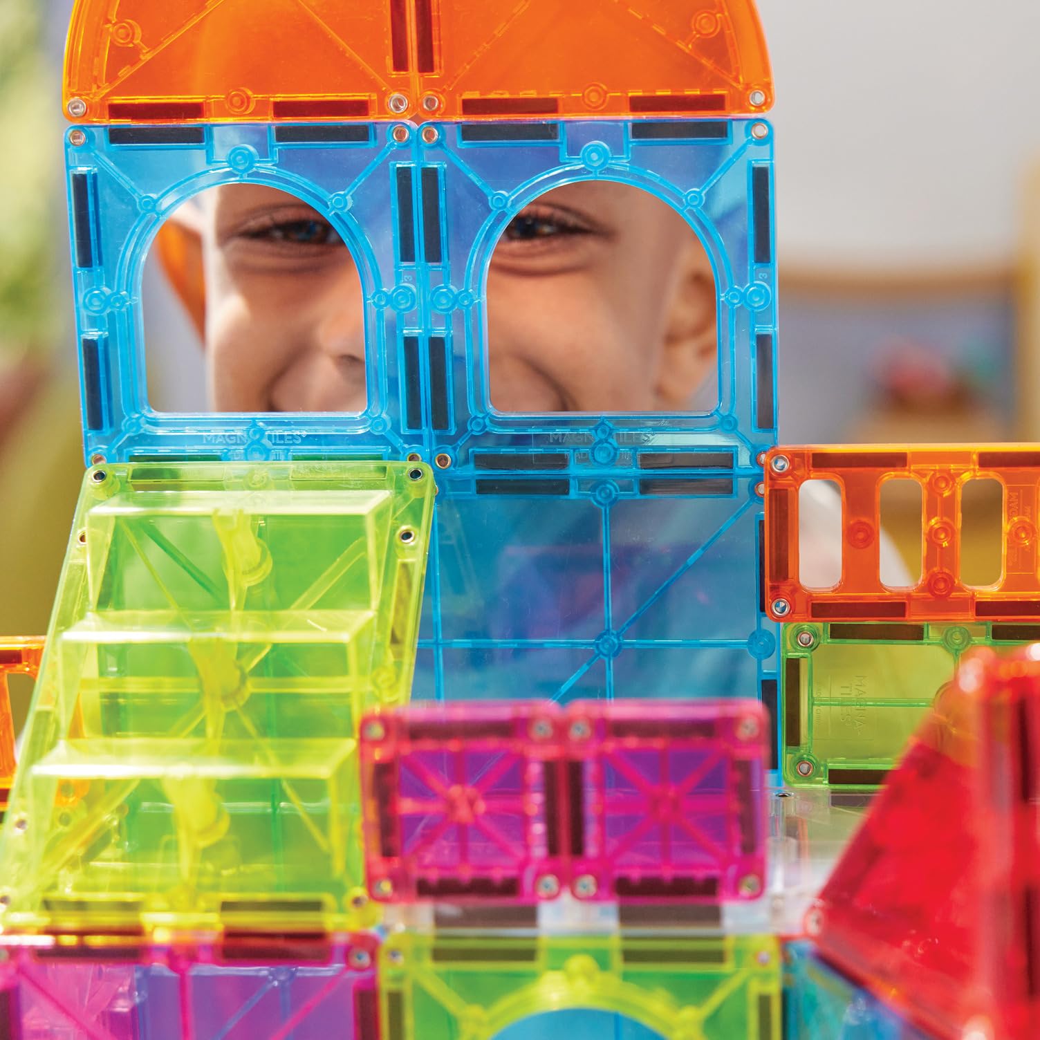 Magna-Tiles® City Center 110-teiliges Magnetbauset - Die Originale magnetische Baumarke